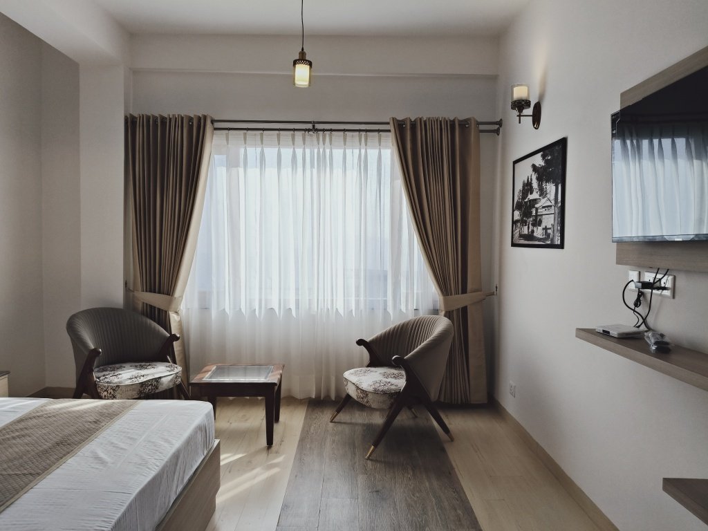Luxury image 3