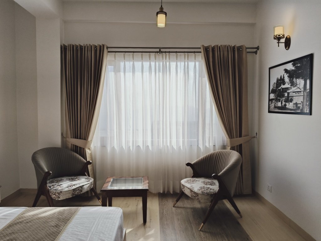Luxury image 4